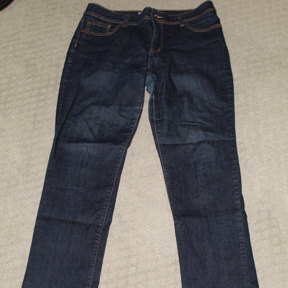 Chicos Sz 8 32x28 Blue Straight Leg Mid Rise Stretch Med Wash